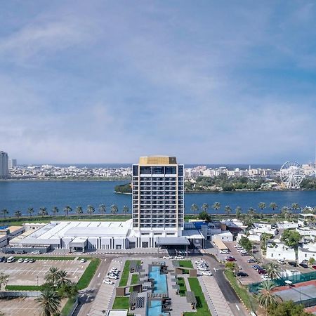 Hotel Holiday International Szardża Zewnętrze zdjęcie