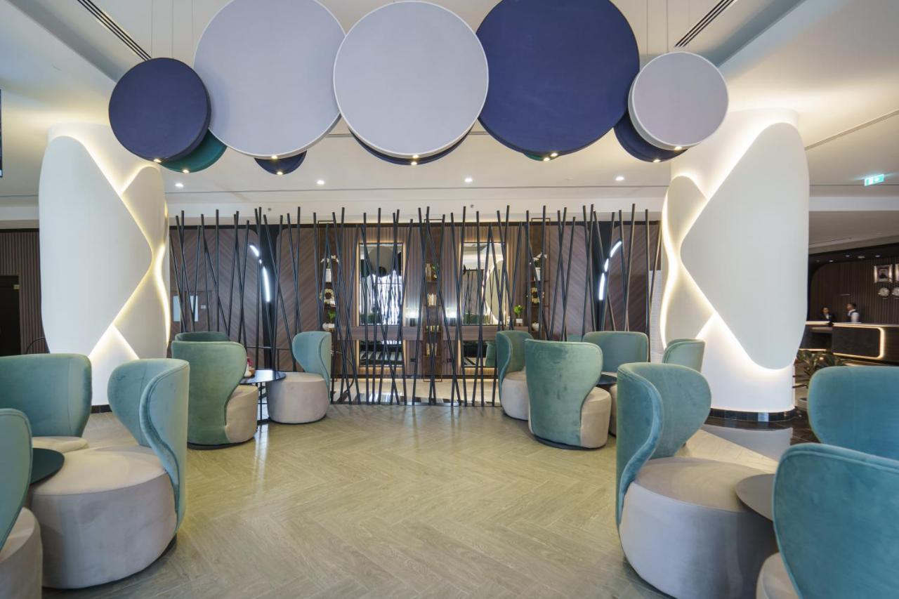 Hotel Holiday International Szardża Zewnętrze zdjęcie